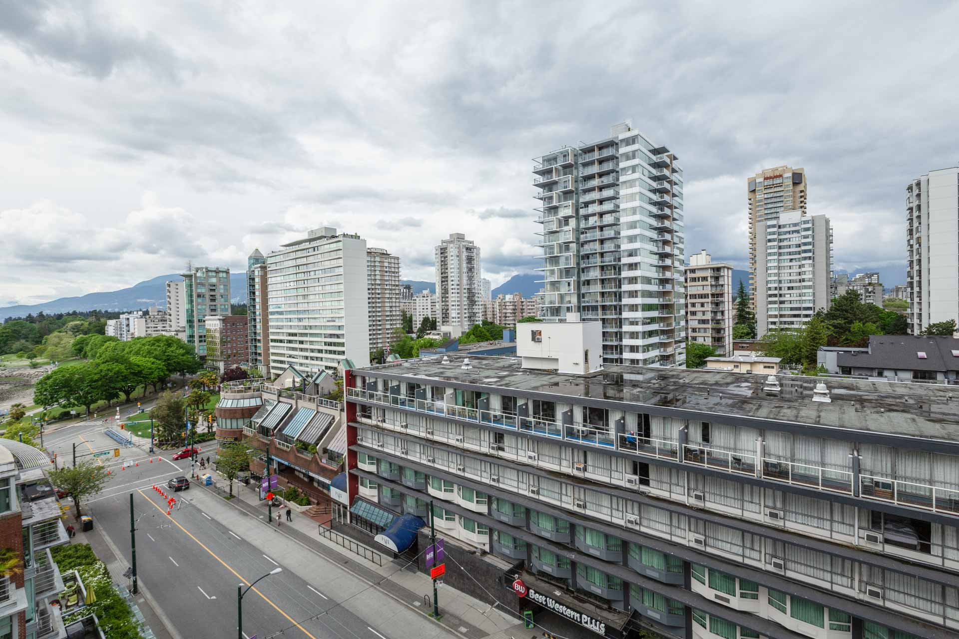 English Bay Tower Hollyburn